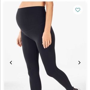 Fabletics maternity 7/8 leggings